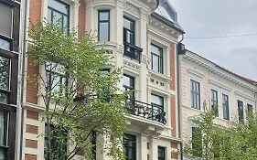 Elegant & Quiet Apartment In Historic House - Prime Location In Oslo West